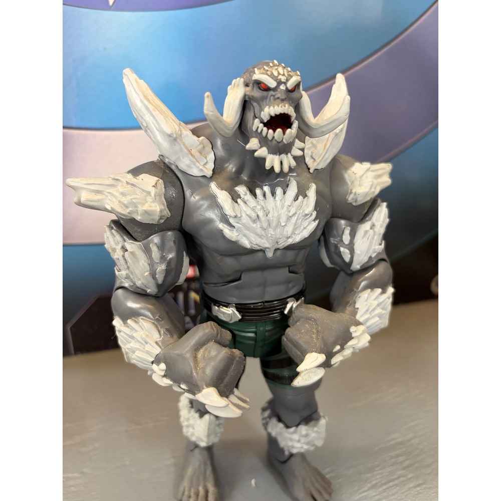 Mattel - DC Multiverse - Doomsday BAF / CNC (New 52)